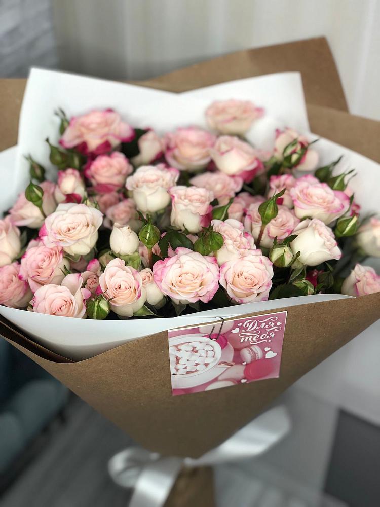 Букет цветов из: Розы в Дорогино