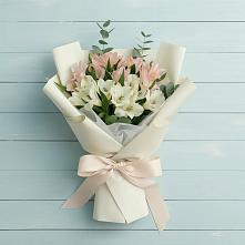 Букет цветов из:  Альстромерии в Дорогино
