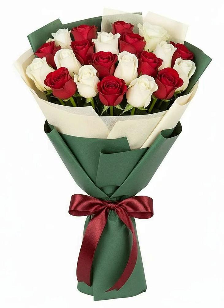 Букет Микс из красных и белых роз в Дорогино
