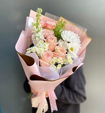 Букет цветов из:  Хризантемы и Розы в Дорогино