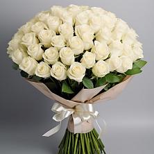 Букет 101 беля роза Белоснежка в Дорогино