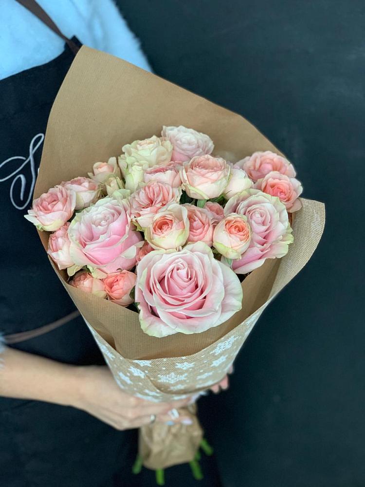 Букет цветов из: Хризантемы и Розы в Дорогино