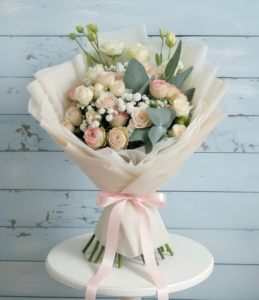 Букет цветов из: Розы и Лизиантусы в Дорогино