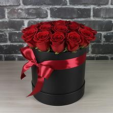 Цветочная композиция из Розы в шляпной коробке в Дорогино