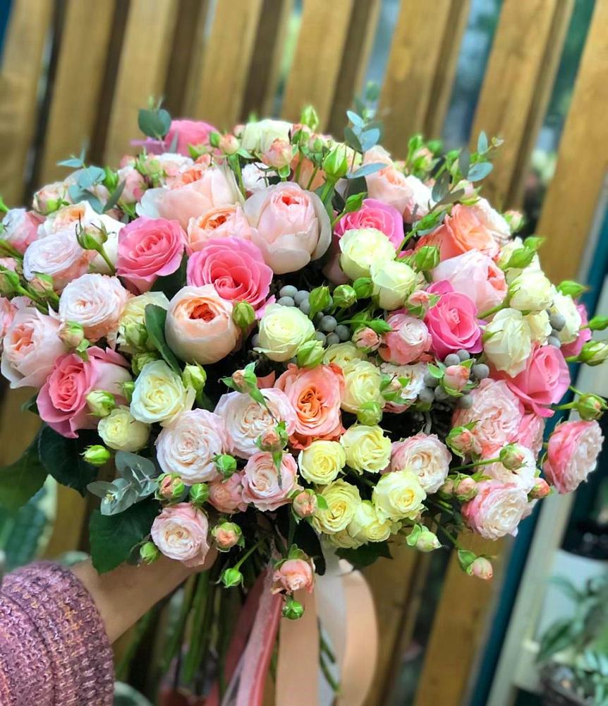 Букет цветов из: Розы в Дорогино