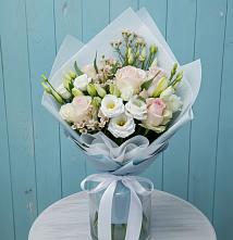 Букет цветов из:  Розы и Лизиантусы в Дорогино