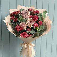 Букет цветов из:  Гвоздики и Розы в Дорогино