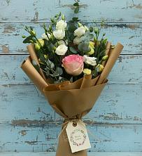 Букет цветов из:  Розы и Лизиантусы в Дорогино