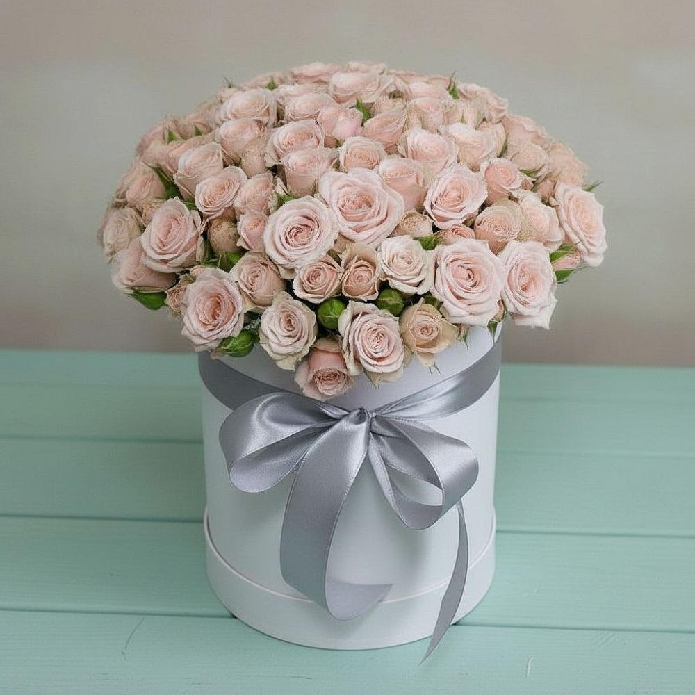 Цветочная композиция из Розы в шляпной коробке в Дорогино